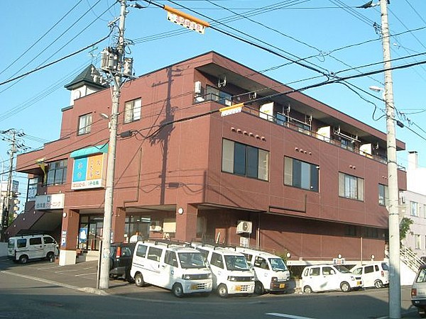 桜並木の町大地の館