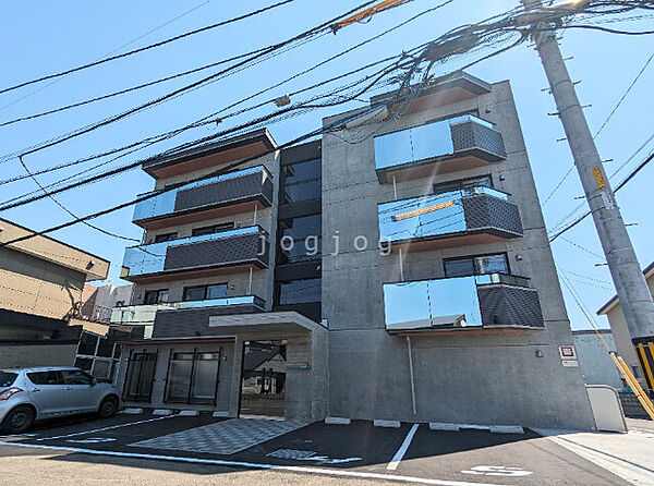札幌市中央区北十六条西のマンション
