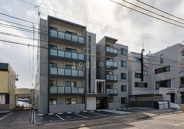 札幌市中央区北三条西のマンション