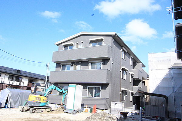 新潟市中央区女池西のマンション